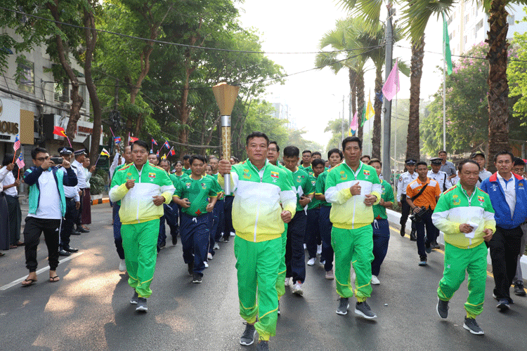 (၃၂)ကြိမ်မြောက် အရှေ့တောင်အာရှ အားကစားပြိုင်ပွဲအပြီးတွင်ကျင်းပမည့် (၁၂)ကြိမ်မြောက်အာဆီယံမသန်စွမ်းသူများ အားကစားပြိုင်ပွဲအထိမ်းအမှတ် မီးရှူးတိုင်လက်ဆင့်ကမ်းသယ်ယူခြင်းအခမ်းအနားကျင်းပသည့်သတင်း