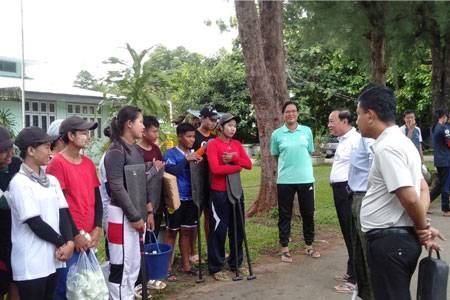 အားကစားနှင့်လူငယ်ရေးရာဝန်ကြီးဌာန ဒုတိယဝန်ကြီး ဦးမျိုးလှိုင်သည် ရန်ကုန်မြို့ရှိ အားကစားသမားများ၏ လေ့ကျင့်နေမှုများအား သွားရောက်ကြည့်ရှုအားပေး