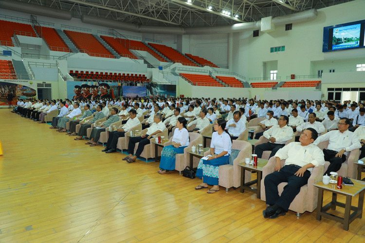 အားကစားနှင့်လူငယ်ရေးရာဝန်ကြီးဌာန ပြည်ထောင်စုဝန်ကြီး ဦးမင်းသိန်းဇံ မြန်မာအီလက်ထရောနစ် မဲပေးစက်နှင့်စပ်လျဉ်းပြီး ရှင်းလင်းပြသခြင်းနှင့် လက်တွေ့သရုပ်ပြ စမ်းသပ်မဲပေးခြင်း အခမ်းအနားသို့ တက်ရောက်သည့်သတင်း