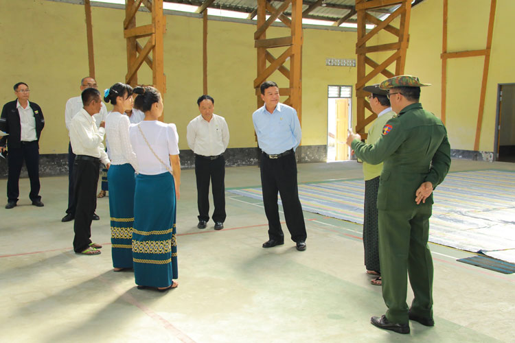 ပြည်ထောင်စုဝန်ကြီး ဦးမင်းသိန်းဇံ ဧရာဝတီတိုင်းဒေသကြီးအတွင်းရှိ အားကစားကွင်း/အားကစားရုံများအား လိုက်လံကြည့်ရှုစစ်ဆေး