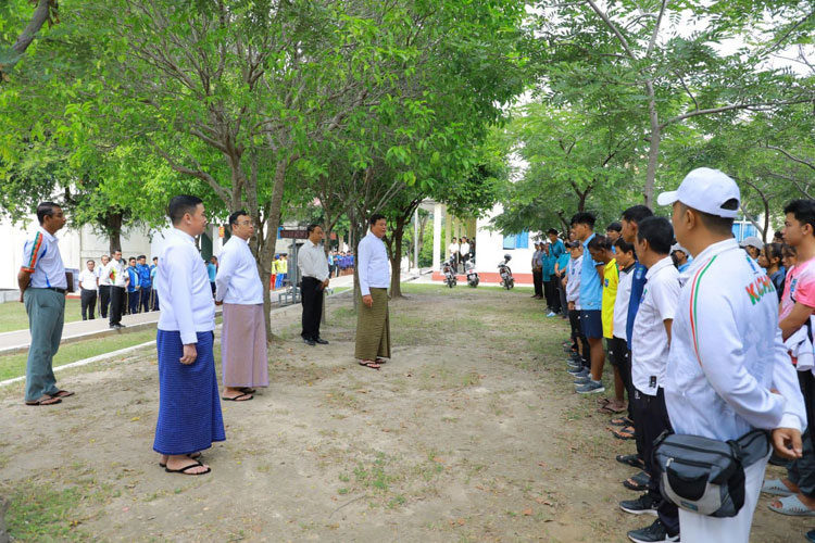 ပြည်ထောင်စုဝန်ကြီး ဦးမင်းသိန်းဇံ ၂၀၂၄ ခုနှစ် ပဉ္စမအကြိမ် အမျိုးသားအားကစားပွဲတော်တွင် ပါဝင်ယှဉ်ပြိုင်ကြမည့် ပြည်နယ်နှင့် တိုင်းဒေသကြီး အားကစားသမားများ၏ တည်းခိုဆောင်များနှင့် နေထိုင်စားသောက်မှုများအား ကြည့်ရှုစစ်ဆေးသည့်သတင်း