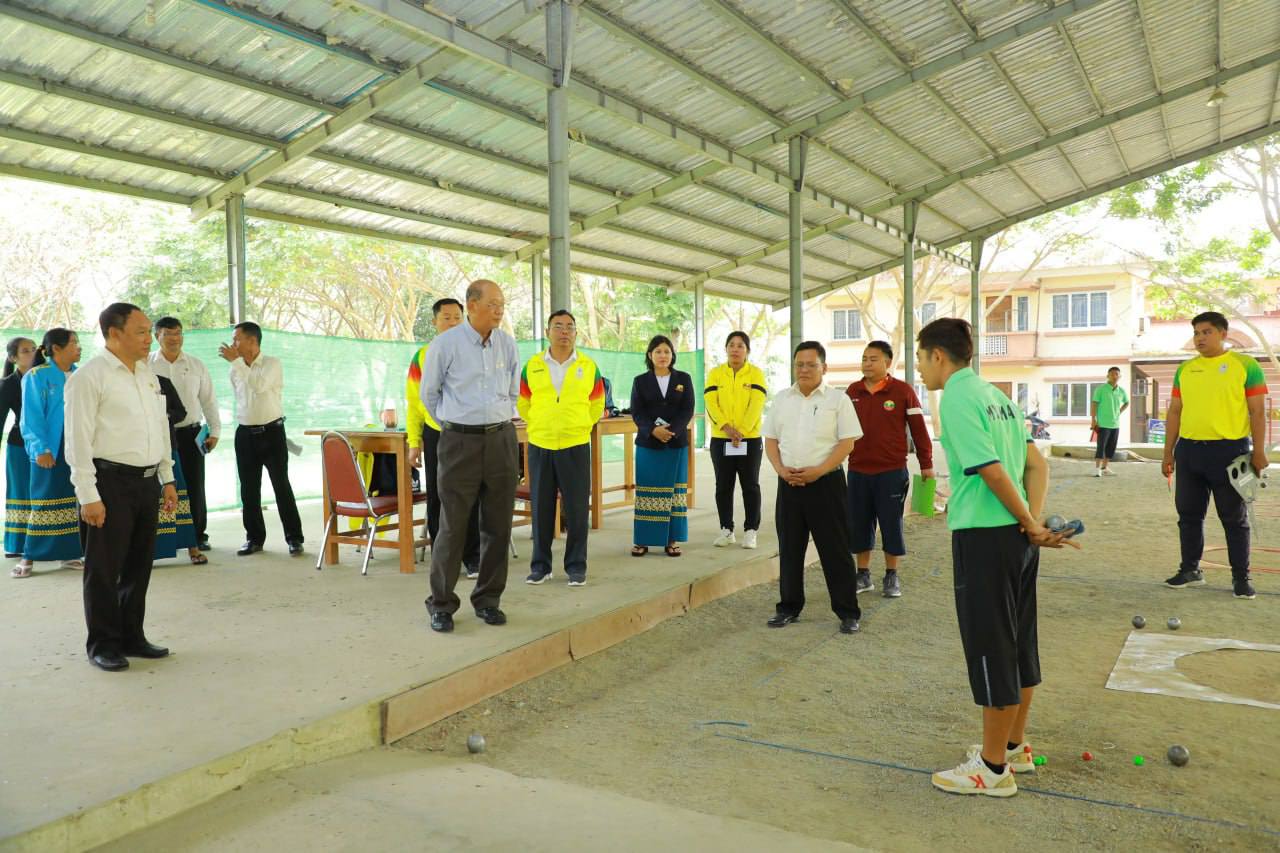 ပြည်ထောင်စုဝန်ကြီး Jeng Phang နော်တောင် (၃၃)ကြိမ်မြောက် အရှေ့တောင်အာရှ အားကစားပြိုင်ပွဲတွင် ဝင်ရောက်ယှဉ်ပြိုင်ရန် နေပြည်တော်တွင် စခန်းဝင်လေ့ကျင့်လျက်ရှိသည့် အားကစားအဖွဲ့များ၏ လေ့ကျင့်နေမှုများအား လိုက်လံကြည့်ရှုစစ်ဆေးသည့်သတင်း