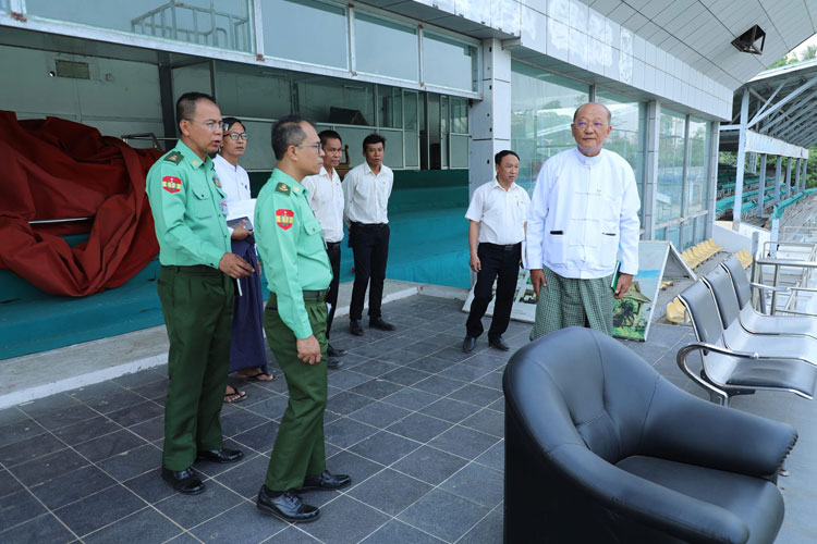 အားကစားနှင့်လူငယ်ရေးရာဝန်ကြီးဌာန ပြည်ထောင်စုဝန်ကြီး Jeng Phang နော်တောင် ငလျင်ဒဏ်သင့် အားကစားကွင်း/အားကစားရုံများနှင့် လူပျိုဆောင်/အပျိုဆောင်များအား လိုက်လံကြည့်ရှုစစ်ဆေး