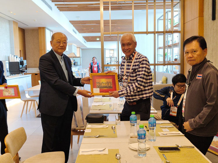 မြန်မာနိုင်ငံအိုလံပစ်ကော်မတီဥက္ကဋ္ဌ၊ အားကစားနှင့် လူငယ်ရေးရာဝန်ကြီးဌာန၊ ပြည်ထောင်စုဝန်ကြီး Jeng Phang နော်တောင် ကူဝိတ်နိုင်ငံတွင် ကျင်းပသည့် (၄၅)ကြိမ်မြောက် အာရှအိုလံပစ် ကောင်စီ၏ အထွေထွေညီလာခံသို့ တက်ရောက်ဆွေးနွေးသည့်သတင်း