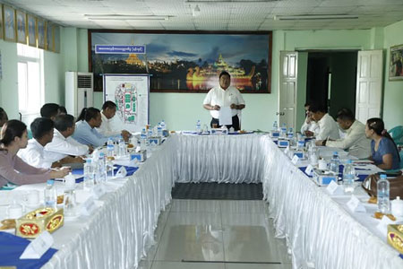 (၃၃)ကြိမ်မြောက် အရှေ့တောင်အာရှအားကစားပြိုင်ပွဲသို့ ဝင်ရောက်ယှဉ်ပြိုင်နိုင်ရန် စခန်းသွင်းလေ့ကျင့်လျက်ရှိသော ကစားနည်းများ၏ အုပ်ချုပ်မှု၊ လေ့ကျင့်မှုဆိုင်ရာ ကိစ္စရပ်များနှင့် ပတ်သက်၍ သက်ဆိုင်ရာ မြန်မာနိုင်ငံ အားကစားအဖွဲ့ချုပ်များနှင့် ပေါင်းစပ်ညှိနှိုင်းအစည်းအဝေးကျင်းပ
