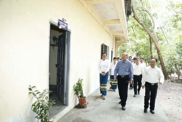 ပြည်ထောင်စုဝန်ကြီး Jeng Phang နော်တောင် ရန်ကုန်မြို့ရှိ အားကစားကွင်း/အားကစားရုံများ၊ နွေရာသီအားကစားသင်တန်းများ ဖွင့်လှစ်ထားရှိမှု အခြေအနေများအား လိုက်လံကြည့်ရှုစစ်ဆေးသည့်သတင်း