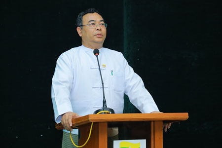 အားကစားနှင့်လူငယ်ရေးရာဝန်ကြီးဌာန ငလျင်ဘေးသင့် ဝန်ထမ်းများ၊ ဝန်ထမ်းမိသားစုဝင်များနှင့် အားကစားအဖွဲ့များအား ထောက်ပံ့ငွေနှင့် ပစ္စည်းများ ပေးအပ်လှူဒါန်းပွဲအခမ်းအနားကျင်းပ