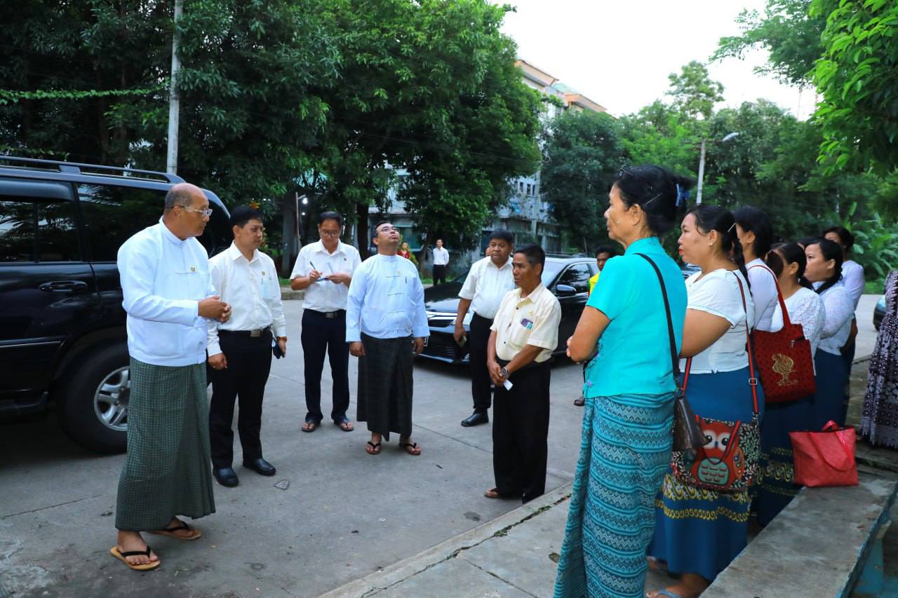 အားကစားနှင့်လူငယ်ရေးရာဝန်ကြီးဌာန ပြည်ထောင်စုဝန်ကြီး Jeng Phang နော်တောင် ငလျင်ဘေးဒဏ်သင့် အပြာရောင်အဆင့်နှင့်လိမ္မော်ရောင်အဆင့် သတ်မှတ်ထားသည့် ဝန်ထမ်းအိမ်ရာ အဆောက်အဦများအား လိုက်လံကြည့်ရှုစစ်ဆေး