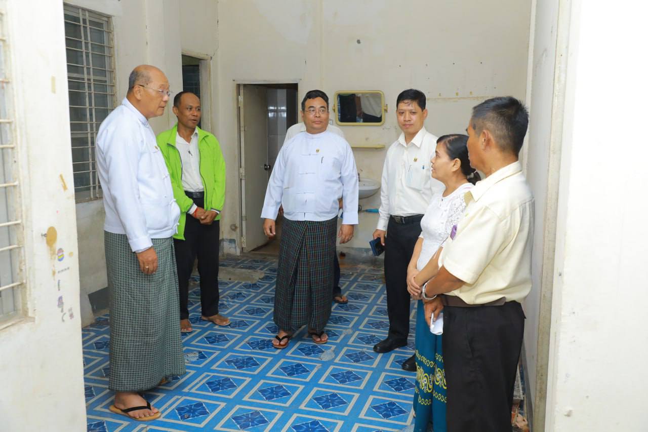 အားကစားနှင့်လူငယ်ရေးရာဝန်ကြီးဌာန ပြည်ထောင်စုဝန်ကြီး Jeng Phang နော်တောင် ငလျင်ဘေးဒဏ်သင့် အပြာရောင်အဆင့်နှင့်လိမ္မော်ရောင်အဆင့် သတ်မှတ်ထားသည့် ဝန်ထမ်းအိမ်ရာ အဆောက်အဦများအား လိုက်လံကြည့်ရှုစစ်ဆေးသည့်သတင်း
