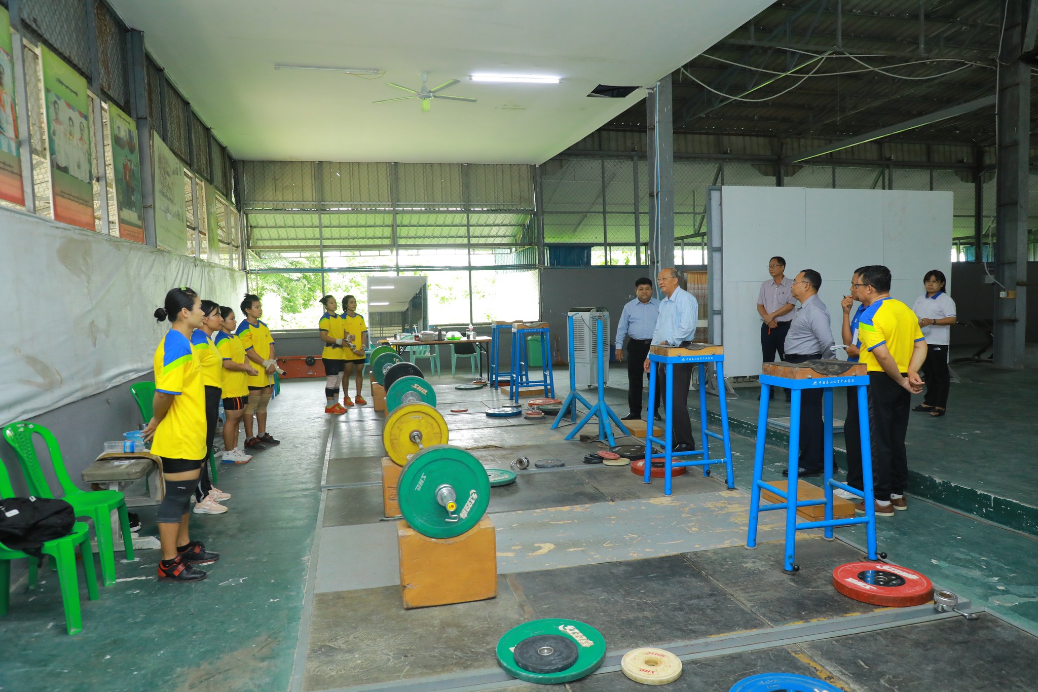 အားကစားနှင့် လူငယ်ရေးရာဝန်ကြီးဌာန၊ ပြည်ထောင်စုဝန်ကြီး Jeng Phang နော်တောင် (၃၃)ကြိမ်မြောက် အရှေ့တောင်အာရှ အားကစားပြိုင်ပွဲတွင် ပါဝင်ယှဉ်ပြိုင်မည့် နေပြည်တော်၌ စခန်းဝင်လေ့ကျင့်လျက်ရှိသည့် အားကစားအဖွဲ့များ၏ လေ့ကျင့်နေမှုများအား လိုက်လံကြည့်ရှုအားပေးသည့်သတင်း