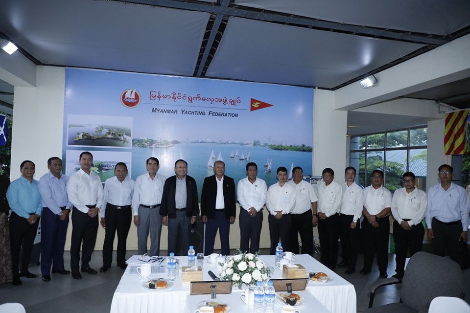 မြန်မာနိုင်ငံအိုလံပစ်ကော်မတီဥက္ကဌ အားကစားနှင့်လူငယ်ရေးရာဝန်ကြီးဌာန ပြည်ထောင်စုဝန်ကြီး Jeng Phang နော်တောင်ရန်ကုန်မြို့တွင် စခန်းဝင်လေ့ကျင့်နေသော ရွက်လှေအားကစားအဖွဲ့ချုပ် နှင့် အားကစားကွင်း/အားကစားရုံများအား လိုက်လံကြည့်ရှုစစ်ဆေး