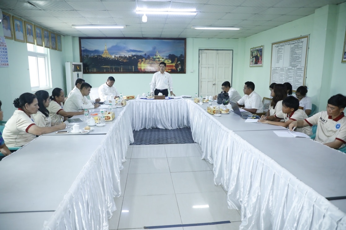 အားကစားနှင့်လူငယ်ရေးရာဝန်ကြီးဌာန၊ အားကစားနှင့်ကာယပညာဦးစီးဌာန ညွှန်ကြားရေးမှူးချုပ် ဦးဉာဏ်ဇော်ဦး AFC Women Club Champion League ပြိုင်ပွဲသို့ ဝင်ရောက်ယှဉ်ပြိုင်မည့် I.S.P.E FC အမျိုးသမီးဘောလုံးအသင်းနှင့် တွေ့ဆုံ