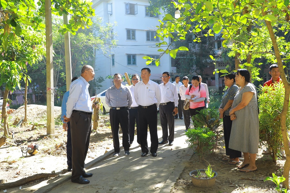 ပြည်ထောင်စုဝန်ကြီး Jeng Phang နော်တောင် အားကစားနှင့်လူငယ်ရေးရာဝန်ကြီးဌာနမှ ငလျင်ဘေးဒဏ်သင့် အပြာရောင်အဆင့် ပြန်လည်ပြုပြင်ပြီးသည့် ဝန်ထမ်းအိမ်ရာ အဆောက်အဦးများတွင် ဝန်ထမ်းများ ပြန်လည်ပြောင်းရွှေ့ နေထိုင်နေမှုများအား လိုက်လံကြည့်ရှုစစ်ဆေးသည့်သတင်း