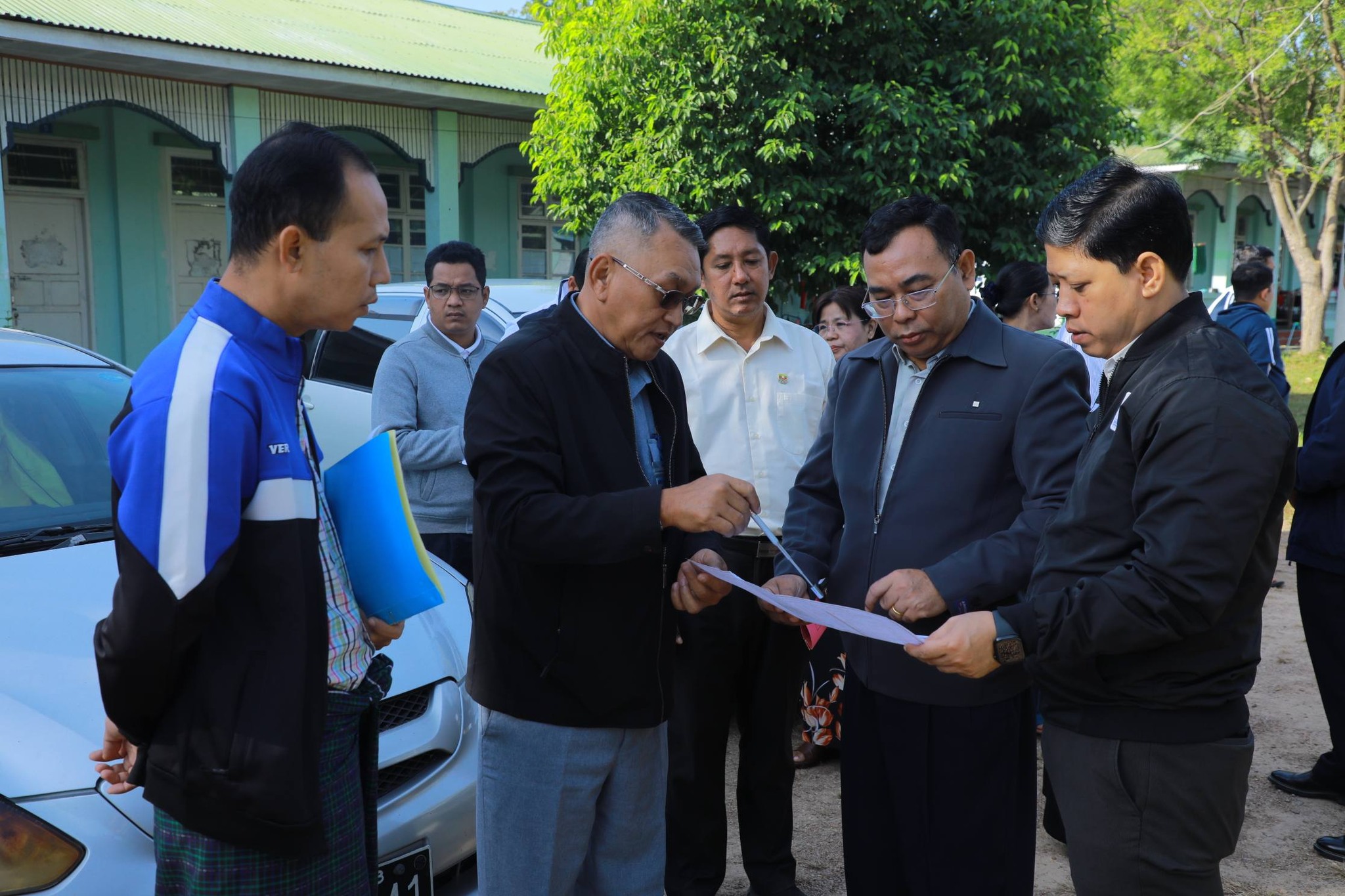 အားကစားနှင့် လူငယ်ရေးရာဝန်ကြီးဌာန၊ ဒုတိယဝန်ကြီး ဦးထိန်လင်း ပြည်ထောင်စုနယ်မြေ၊ နေပြည်တော် စည်ပင်ဧည့်ရိပ်သာအတွင်းရှိ ပြည်ထောင်စုနေ့ အခမ်းအနားသို့ တက်ရောက်မည့် ယဉ်ကျေးမှုအဖွဲ့ များအား ဧည့်ခံကျွေးမွေးရေး ကိစ္စရပ်များ အဆင်ပြေ ချောမွေ့စေရေးအတွက် စားရိပ်သာနေရာများအား လိုက်လံကြည့်ရှုစစ်ဆေး