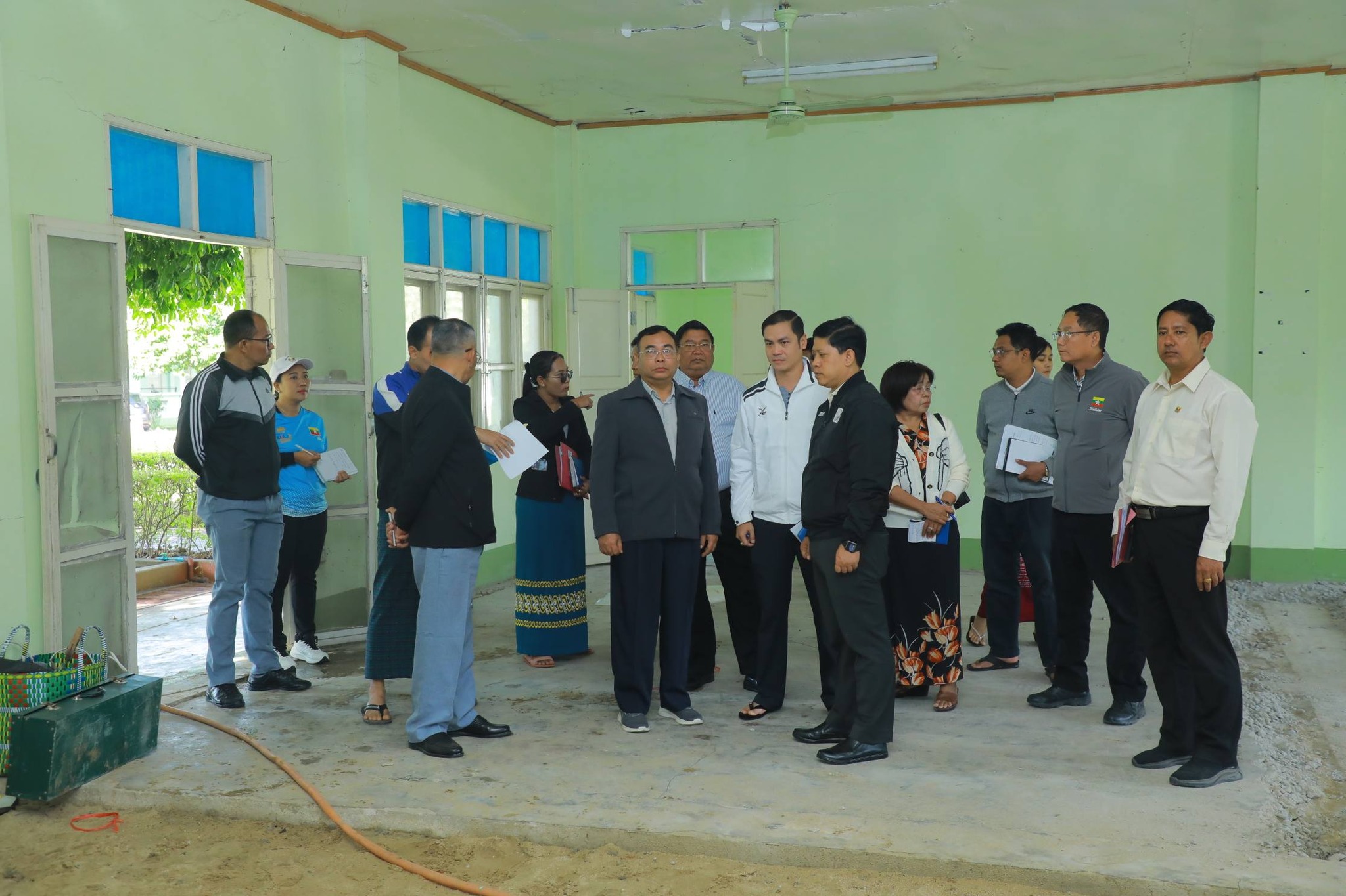 (၇၉) နှစ်မြောက်ပြည်ထောင်စုနေ့ ကျင်းပရေး ယဉ်ကျေးမှုအဖွဲ့များ ကြိုဆိုနေရာချထားရေးနှင့် ဧည့်ခံကျွေးမွေးရေးဆပ်ကော်မတီဥက္ကဋ္ဌ၊ အားကစားနှင့်လူငယ်ရေးဝန်ကြီးဌာန ဒုတိယဝန်ကြီး ဦးထိန်လင်း ယဉ်ကျေးမှုအဖွဲ့များအား ဧည့်ခံကျွေးမွေးရေးကိစ္စရပ်များ အဆင်ပြေချောမွေ့စေရေးအတွက် စားရိပ်သာနေရာများအား လိုက်လံကြည့်ရှုစစ်ဆေး