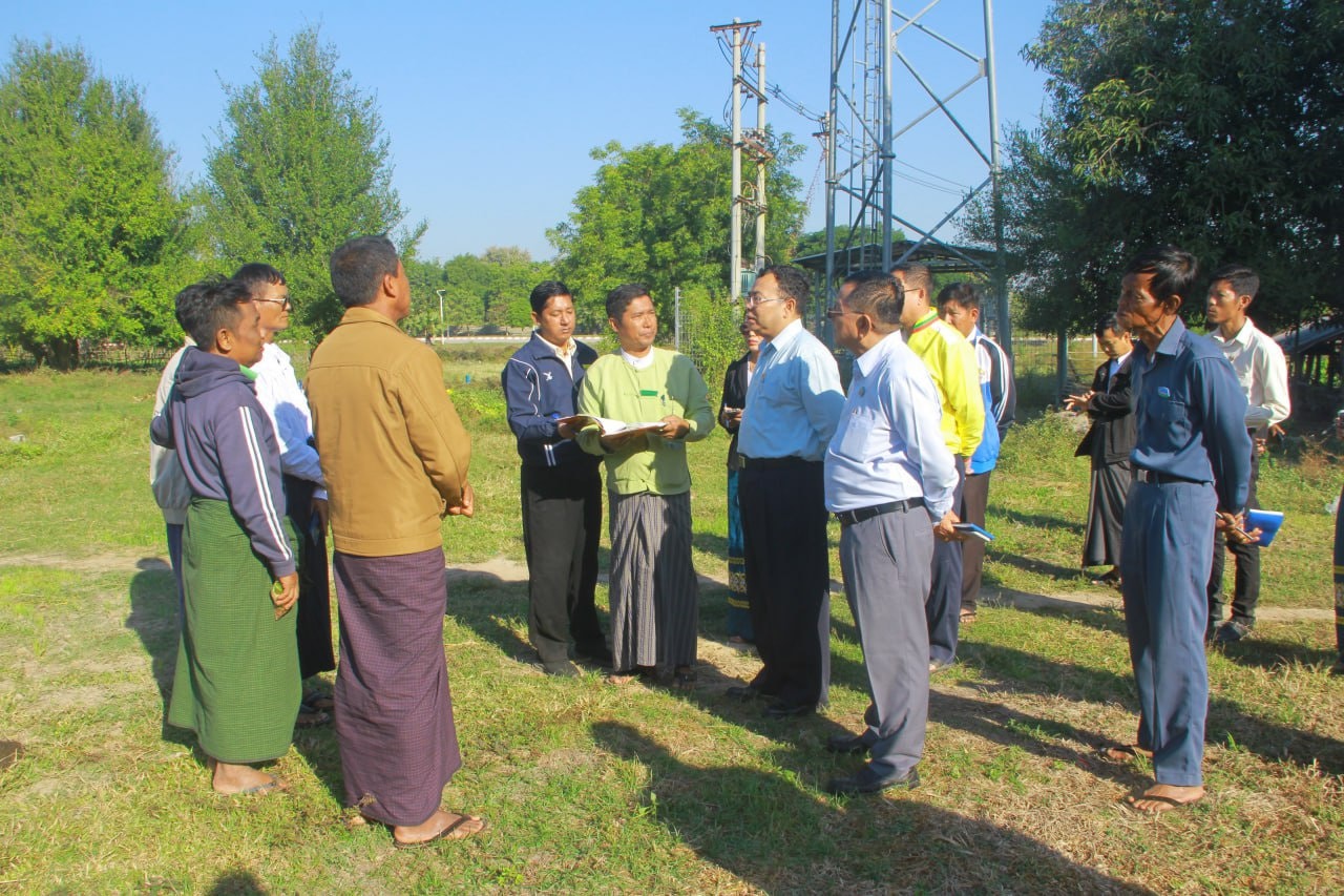 အားကစားနှင့်လူငယ်ရေးရာဝန်ကြီးဌာန ဒုတိယဝန်ကြီး ဦးထိန်လင်း ဒက္ခိဏသီရိခရိုင်အတွင်း ဘောလုံးကွင်း ဖောက်လုပ်နိုင်မှုအခြေအနေများနှင့် ဥတ္တရသီရိမြို့နယ် အားကစားကွင်း တည်ဆောက်နေမှုအခြေအနေများ ကွင်းဆင်းကြည့်ရှုစစ်ဆေး
