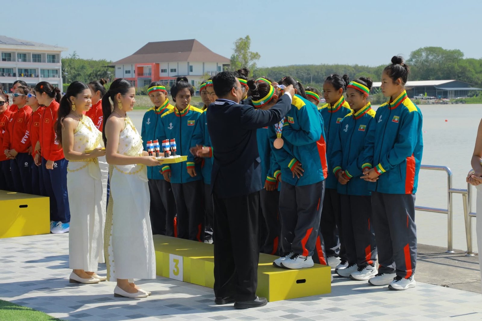 မြန်မာနိုင်ငံအတွက် ရိုးရာလှေလှော်အားကစားနည်းမှ ငွေတံဆိပ်ဆု ၁ ခုနှင့် ကြေးတံဆိပ်ဆု ၂ ခု၊ လက်ဝှေ့အားကစားနည်းမှ ကြေးတံဆိပ်ဆု ၄ ခု၊ စုစုပေါင်း ဆုတံဆိပ် ၇ ခု ထပ်မံဆွတ်ခူးရရှိသည့်သတင်း