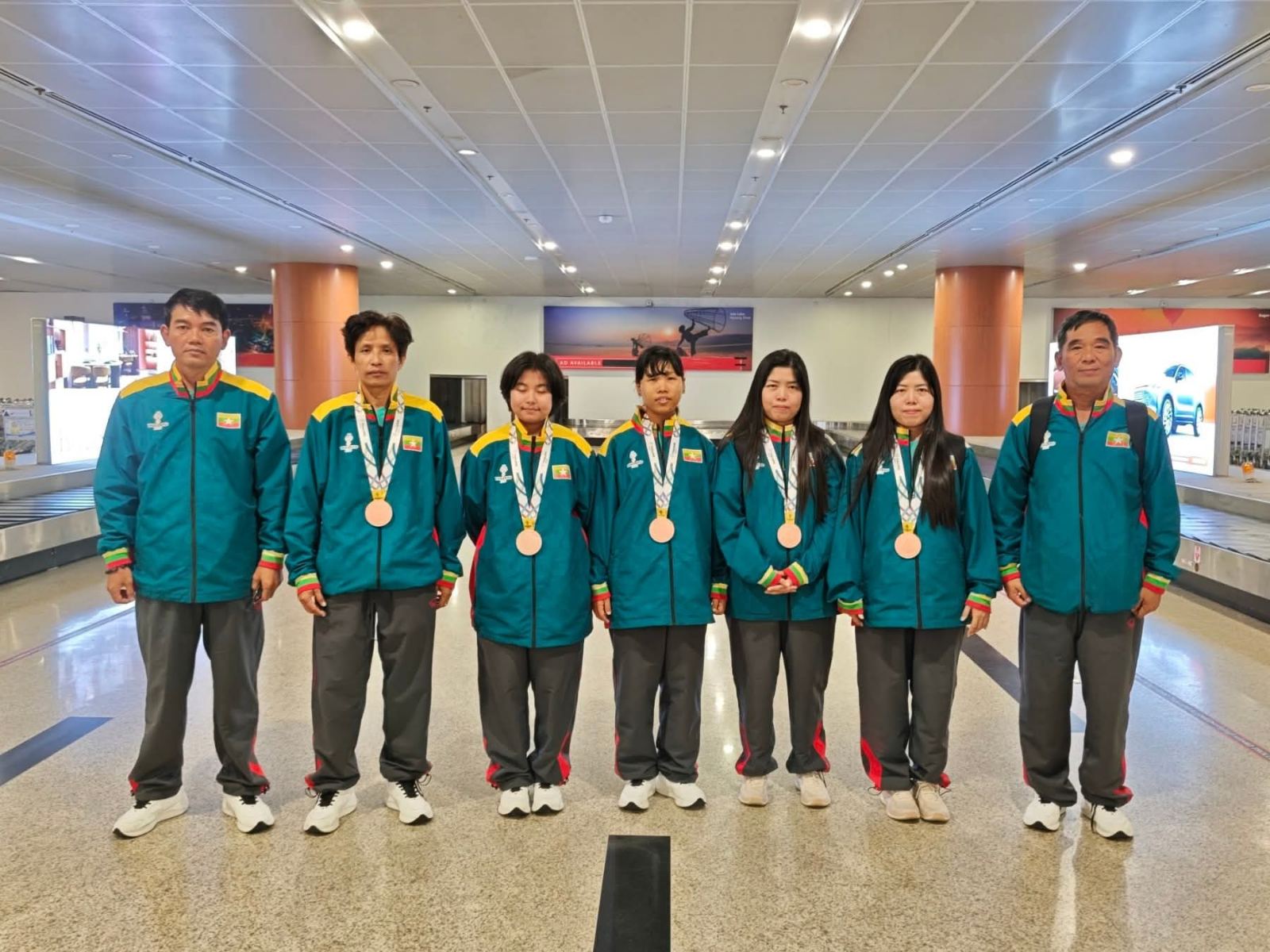 (၃၃)ကြိမ်မြောက်အရှေ့တောင်အာရှအားကစားပြိုင်ပွဲတွင် ငွေတံဆိပ်(၁)ဆု၊ ကြေးတံဆိပ်(၃)ဆုရရှိခဲ့သည့် ပိုက်ကျော်ခြင်း အားကစားအဖွဲ့၊ရွက်လှေအားကစားအဖွဲ့နှင့်ပြိုင်ပွဲဝင်ရောက်ယှဥ်ပြိုင်ခဲ့သော အားကစားအဖွဲ့များပြန်လည်ရောက်ရှိ