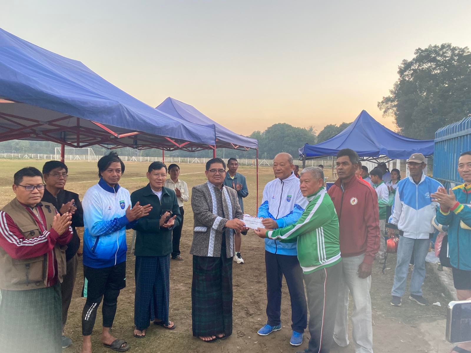 အားကစားနှင့်လူငယ်ရေးရာဝန်ကြီးဌာနနှင့် ဟိုတယ်နှင့်ခရီးသွားလာရေးဝန်ကြီးဌာန၊ ပြည်ထောင်စုဝန်ကြီး Jeng Phang နော်တောင် (၇၈)နှစ်မြောက် ကချင်ပြည်နယ်နေ့ အထိမ်းအမှတ် အားကစားပွဲတော်များနှင့် ခရီးသွားကဏ္ဍနှင့် ဟိုတယ်ဝန်ဆောင်မှုကဏ္ဍများ ဖွံ့ဖြိုးတိုးတက်ရေး လုပ်ငန်းများအား ကြည့်ရှုစစ်ဆေးသည့်သတင်း