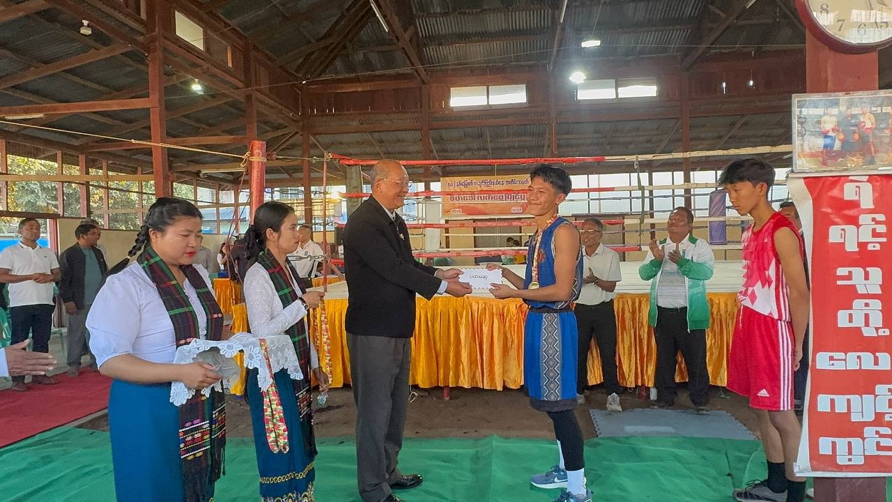 အားကစားနှင့်လူငယ်ရေးရာဝန်ကြီးဌာနနှင့် ဟိုတယ်နှင့်ခရီးသွားလာရေးဝန်ကြီးဌာန ပြည်ထောင်စုဝန်ကြီး Jeng Phang နော်တောင် စုပေါင်းကိုယ်လက်လှုပ်ရှား အားကစားအစီအစဉ် Zumba Festival နှင့် ကချင်ပြည်နယ်နေ့ အထိမ်းအမှတ် အားကစားပြိုင်ပွဲများသို့ တက်ရောက်အားပေး