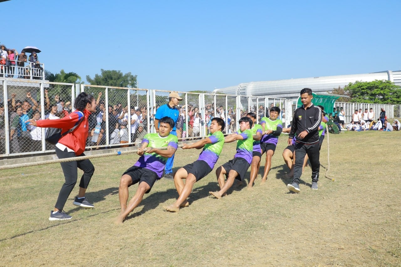 ၂၀၂၆ ခုနှစ်၊ (၇၈)နှစ်မြောက် လွတ်လပ်ရေးနေ့အထိမ်းအမှတ် ဝန်ကြီးဌာနပေါင်းစုံ ထုပ်ဆီးတိုး (အမျိုးသမီး)ပြိုင်ပွဲနှင့် လွန်ဆွဲ(အမျိုးသား/အမျိုးသမီး)ပြိုင်ပွဲများ ဆက်လက်ကျင်းပ