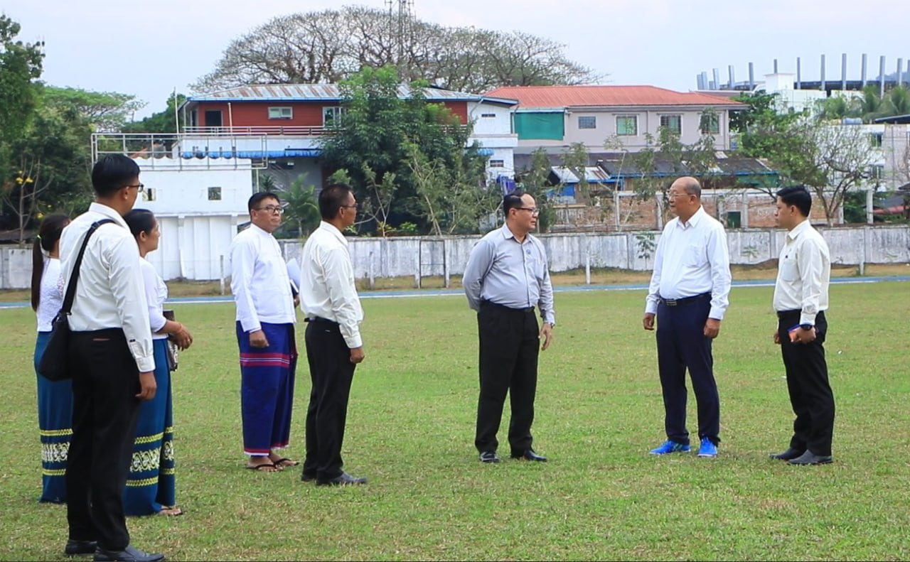 မြန်မာနိုင်ငံအိုလံပစ်ကော်မတီ ဥက္ကဋ္ဌ၊ အားကစားနှင့်လူငယ်ရေးရာဝန်ကြီးဌာနနှင့် ဟိုတယ်နှင့်ခရီးသွားလာရေးဝန်ကြီးဌာန ပြည်ထောင်စုဝန်ကြီး Jeng Phang နော်တောင် မွန်ပြည်နယ်နှင့် ကရင်ပြည်နယ်ရှိ အားကစားကွင်း/အားကစားရုံများအား လိုက်လံကြည့်ရှုစစ်ဆေး