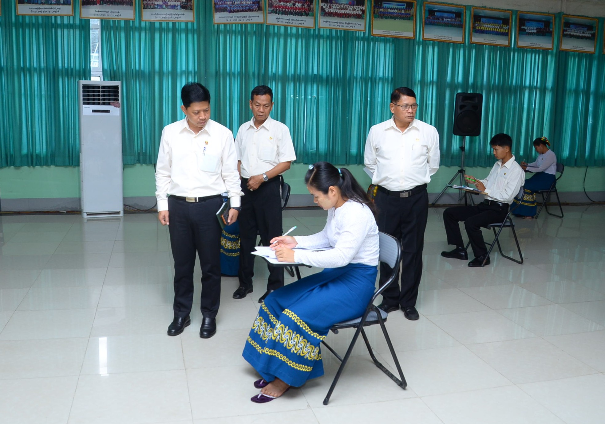 အားကစားနှင့်လူငယ်ရေးရာဝန်ကြီးဌာန၊ အားကစားနှင့်ကာယပညာဦးစီးဌာနတွင် လစ်လပ်လျက်ရှိသော နည်းပြ/နည်းစနစ်ရာထူးနေရာများတွင် တိုးမြှင့်ခန့်ထားနိုင်ရေးအတွက် ရေးဖြေစာမေးပွဲစစ်ဆေးခြင်းများကျင်းပ