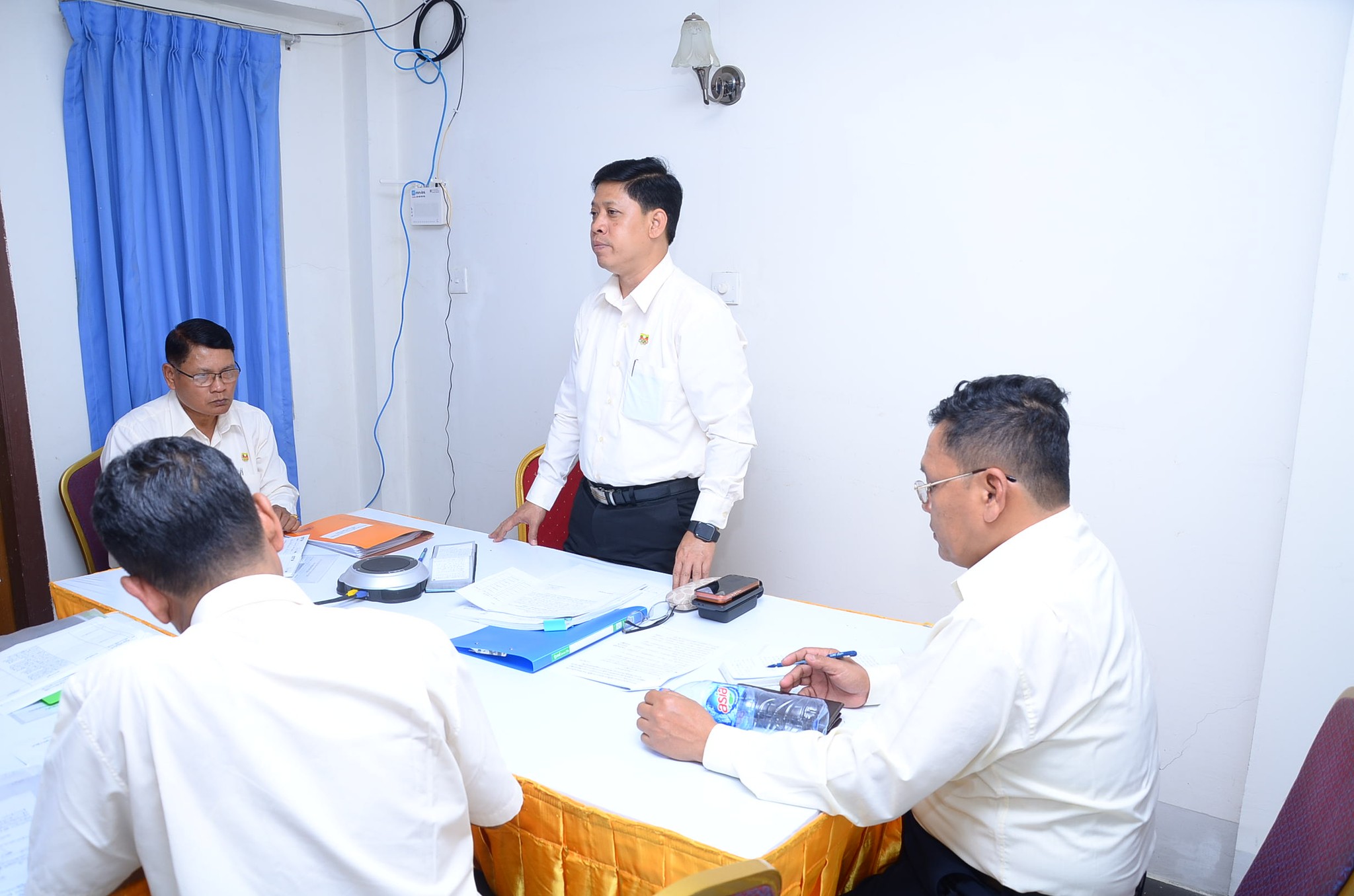 အားကစားနှင့်ကာယပညာဦးစီးဌာန ညွှန်ကြားရေးမှူးချုပ် ဦးဉာဏ်ဇော်ဦး ဌာနခွဲများမှ ညွှန်ကြားရေးမှူးများ၊ အားကစားနှင့်ကာယပညာသိပ္ပံကျောင်းများမှ ကျောင်းအုပ်ကြီးများနှင့် အစည်းအဝေးကျင်းပ