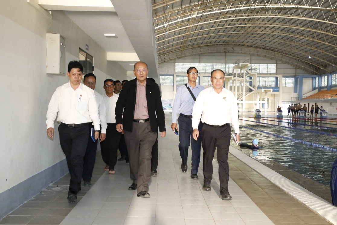 အားကစားနှင့် လူငယ်ရေးရာဝန်ကြီးဌာနနှင့် ဟိုတယ်နှင့် ခရီးသွားလာရေးဝန်ကြီးဌာန၊ ပြည်ထောင်စုဝန်ကြီး Jeng Phang နော်တောင် ဧရာဝတီတိုင်းဒေသကြီး၊ ပုသိမ်မြို့ရှိ အားကစားနှင့် ကာယပညာသိပ္ပံကျောင်း တည်ဆောက်ရေး လုပ်ငန်းဆောင်ရွက်နေမှုများ၊ ကိုးသိန်းအားကစားကွင်းနှင့် အဆင့်မြင့် ရေကူးကန်သို့ သွားရောက် ကြည့်ရှုစစ်ဆေးသည့်သတင်း