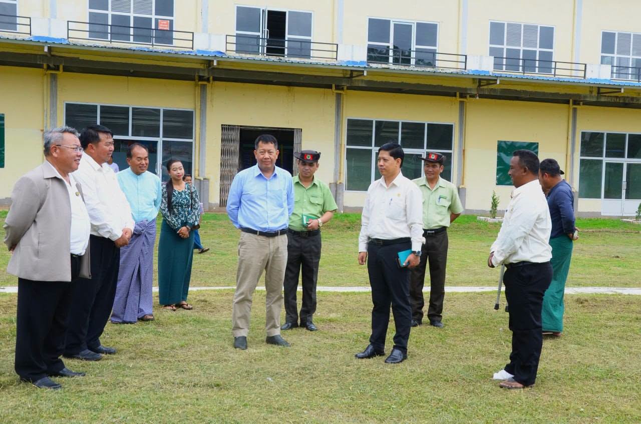 အားကစားရေးရာဝန်ကြီးဌာန၊ ပြည်ထောင်စုဝန်ကြီး ဦးရဲမြင့်ထွန်း ရှမ်းပြည်နယ် ကလောမြို့နယ်ရှိ အားကစားကွင်း/ အားကစားရုံများနှင့် Football for School အစီအစဉ်ဖြင့် သင်တန်းသား/ သင်တန်းသူများ၏ လေ့ကျင့်နေမှုများအား ကြည့်ရှုစစ်ဆေး