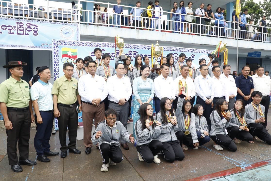 အားကစားရေးရာဝန်ကြီးဌာန၊ ဒုတိယဝန်ကြီး ဦးညီညီ ၂၀၂၆ ခုနှစ် တိုင်းဒေသကြီးနှင့်ပြည်နယ် ရေကူးပြိုင်ပွဲ ဆုချီးမြှင့်ပွဲအခမ်းအနားသို့ တက်ရောက်